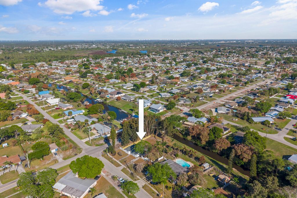 Photo of 188 SE Naranja Avenue, Port Saint Lucie, FL 34983 (MLS # B26008096)