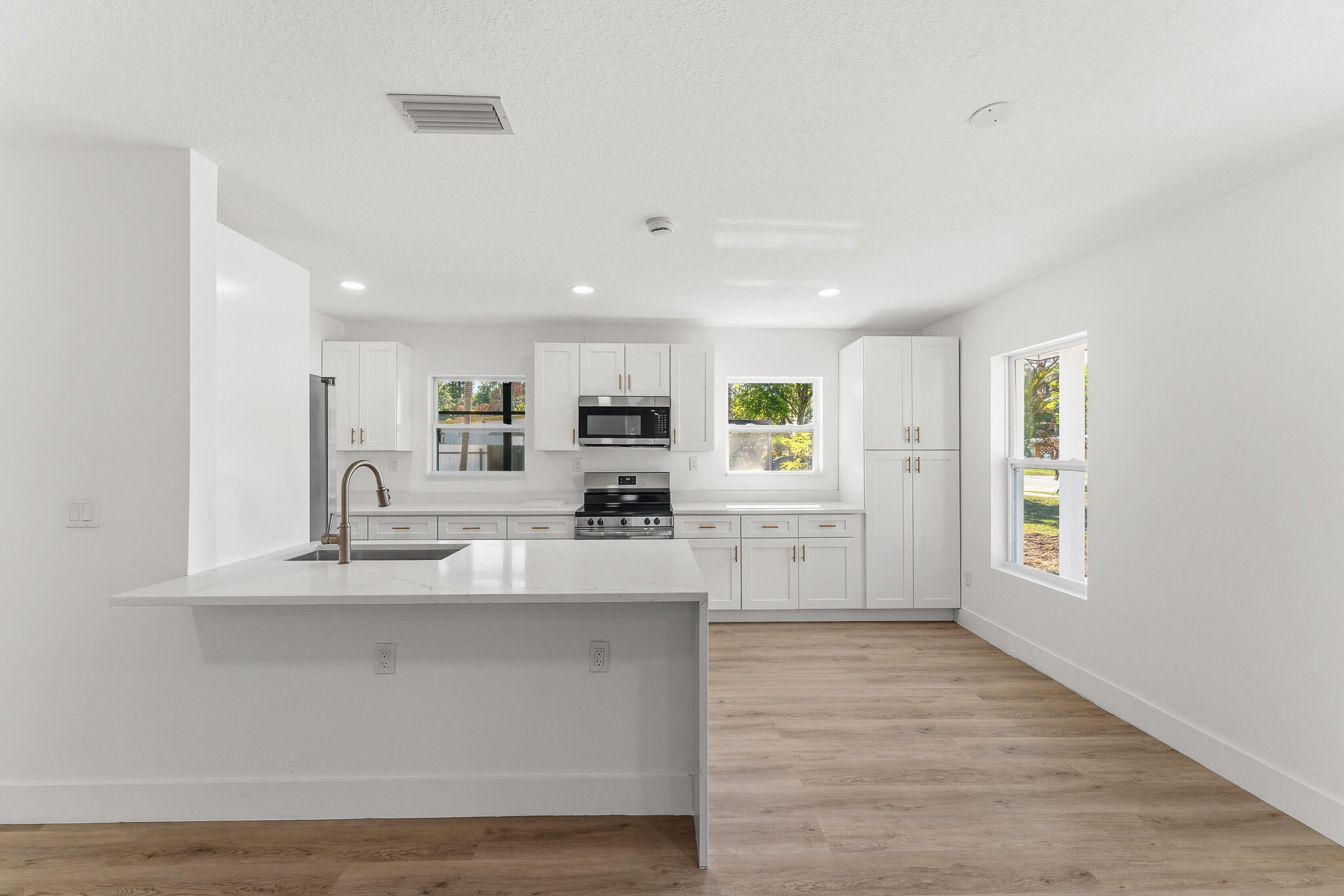 RIVER PARK UNIT 5 - Residential