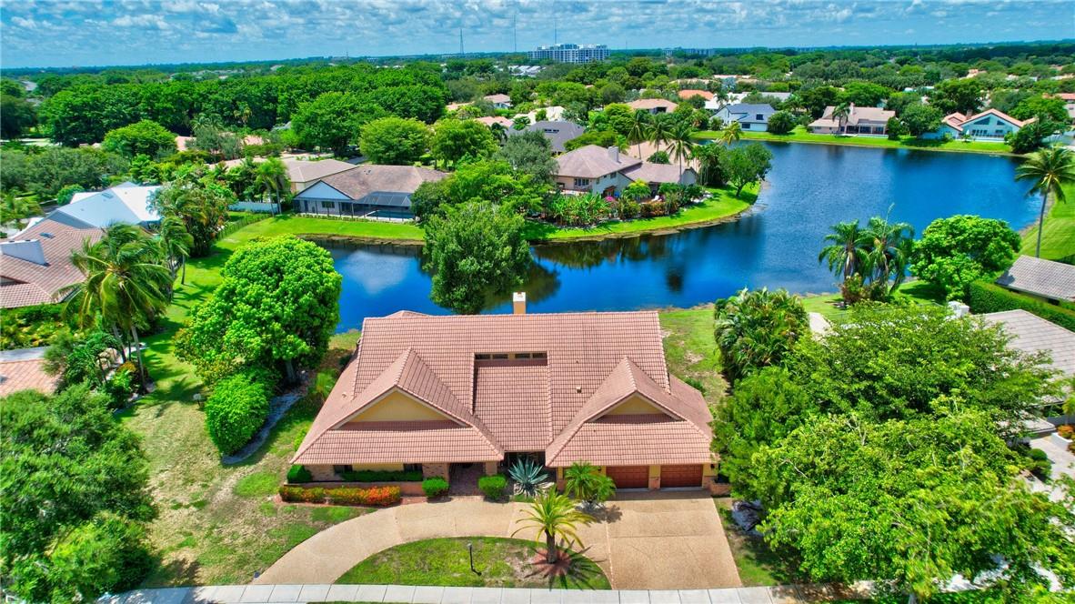 3110 Equestrian Dr