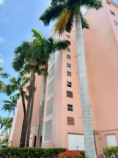 Photo of 1750 E Las Olas Boulevard #502, Fort Lauderdale, FL 33301 (MLS # B26044107)