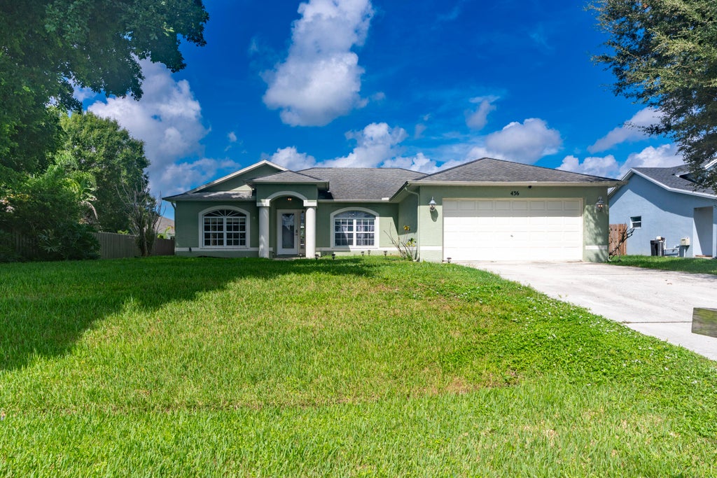Photo of 436 SW BRADSHAW Circle, Port Saint Lucie, FL 34953 (MLS # B26073577)
