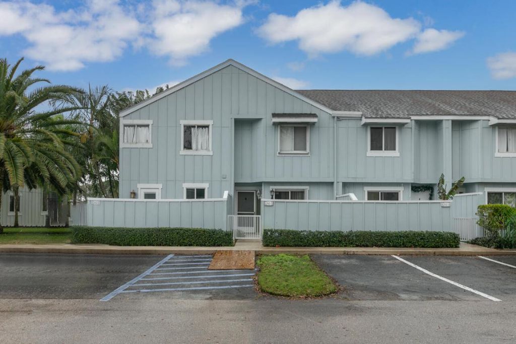 Photo of 6262 Riverwalk Lane #5, Jupiter, FL 33458 (MLS # R10958041)