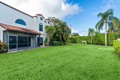 Tiny photo for 13538 FOUNTAIN VIEW Boulevard, Wellington, FL 33414 (MLS # B26070423)