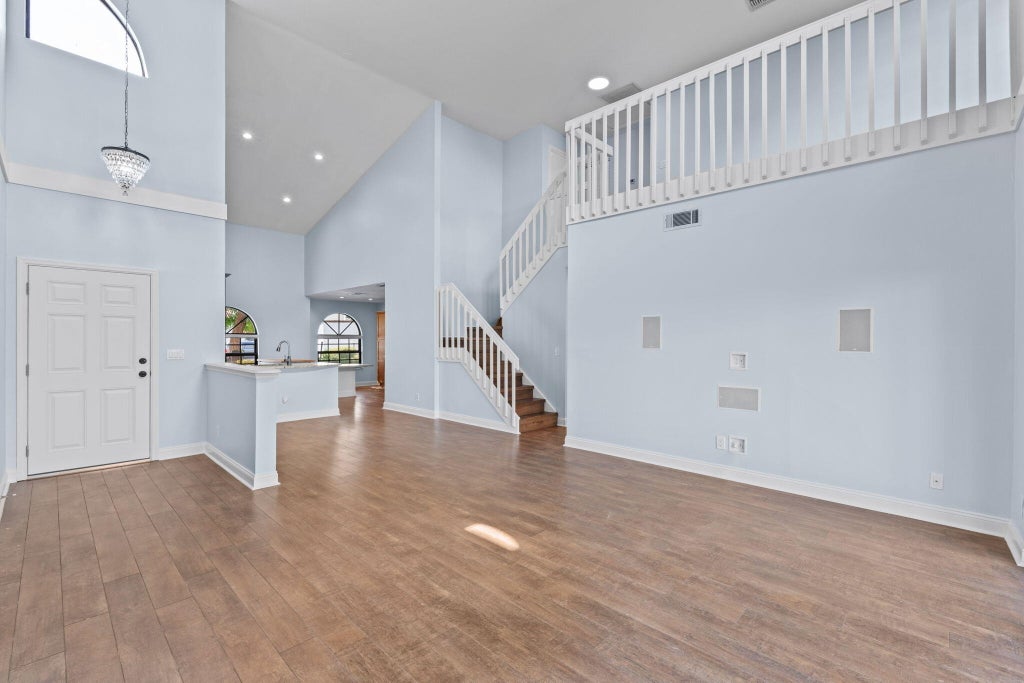 Photo of 13538 FOUNTAIN VIEW Boulevard, Wellington, FL 33414 (MLS # B26070423)