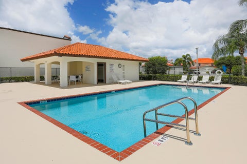 Tiny photo for 13538 FOUNTAIN VIEW Boulevard, Wellington, FL 33414 (MLS # B26070423)