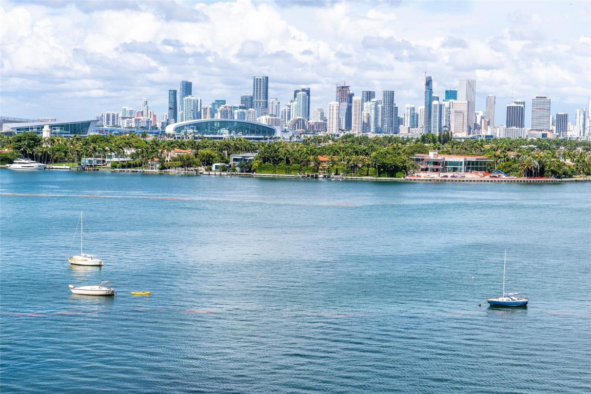 Mondrian - Residential