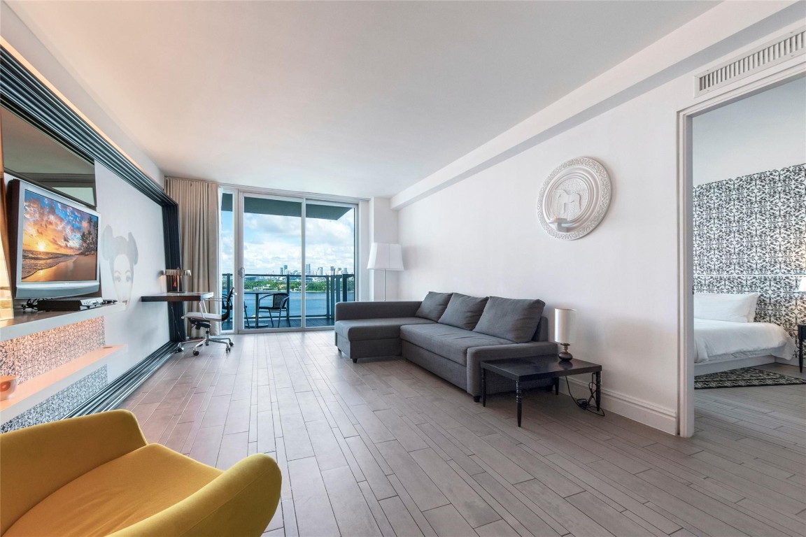 Mondrian - Residential