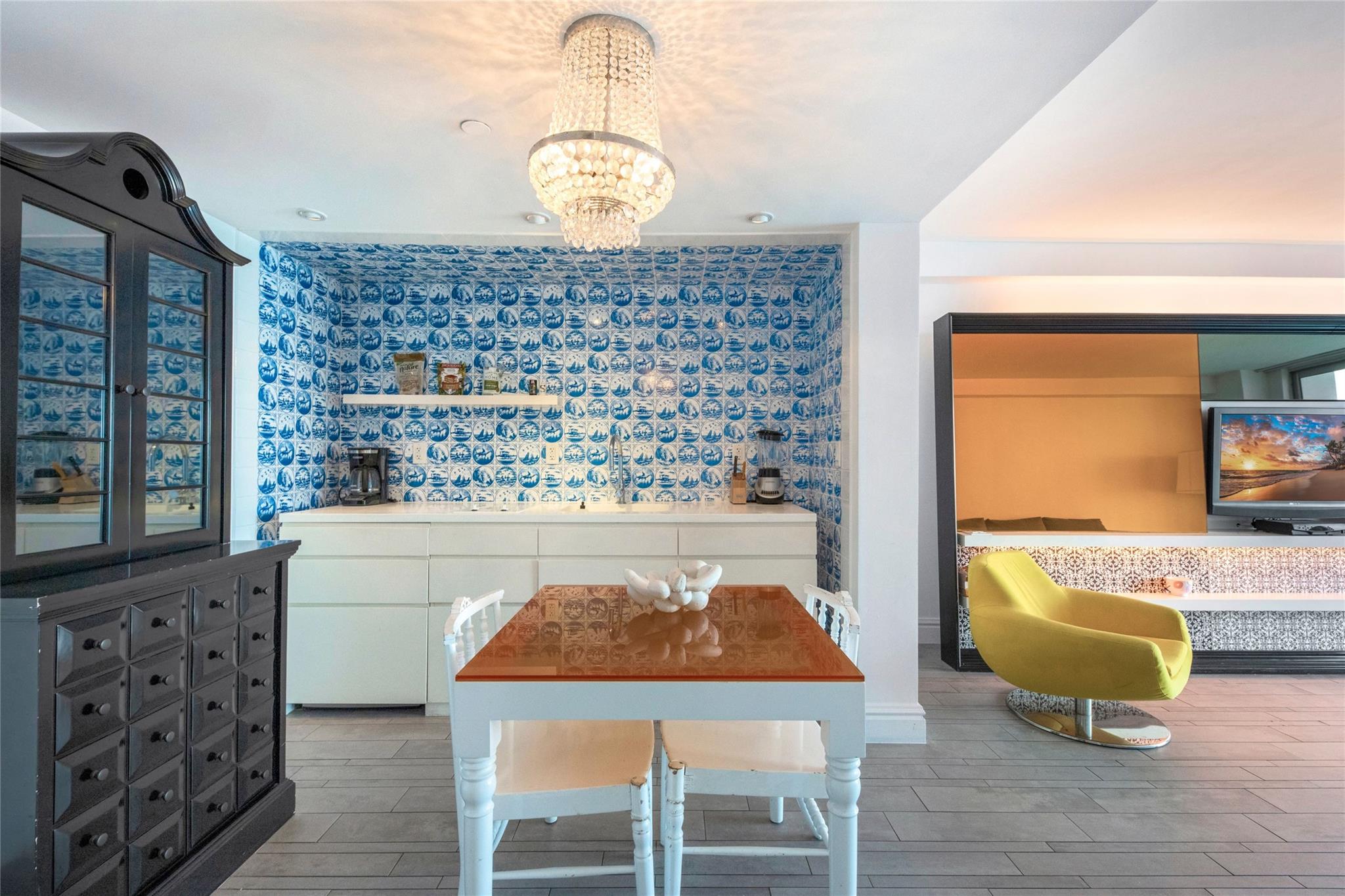 Mondrian - Residential