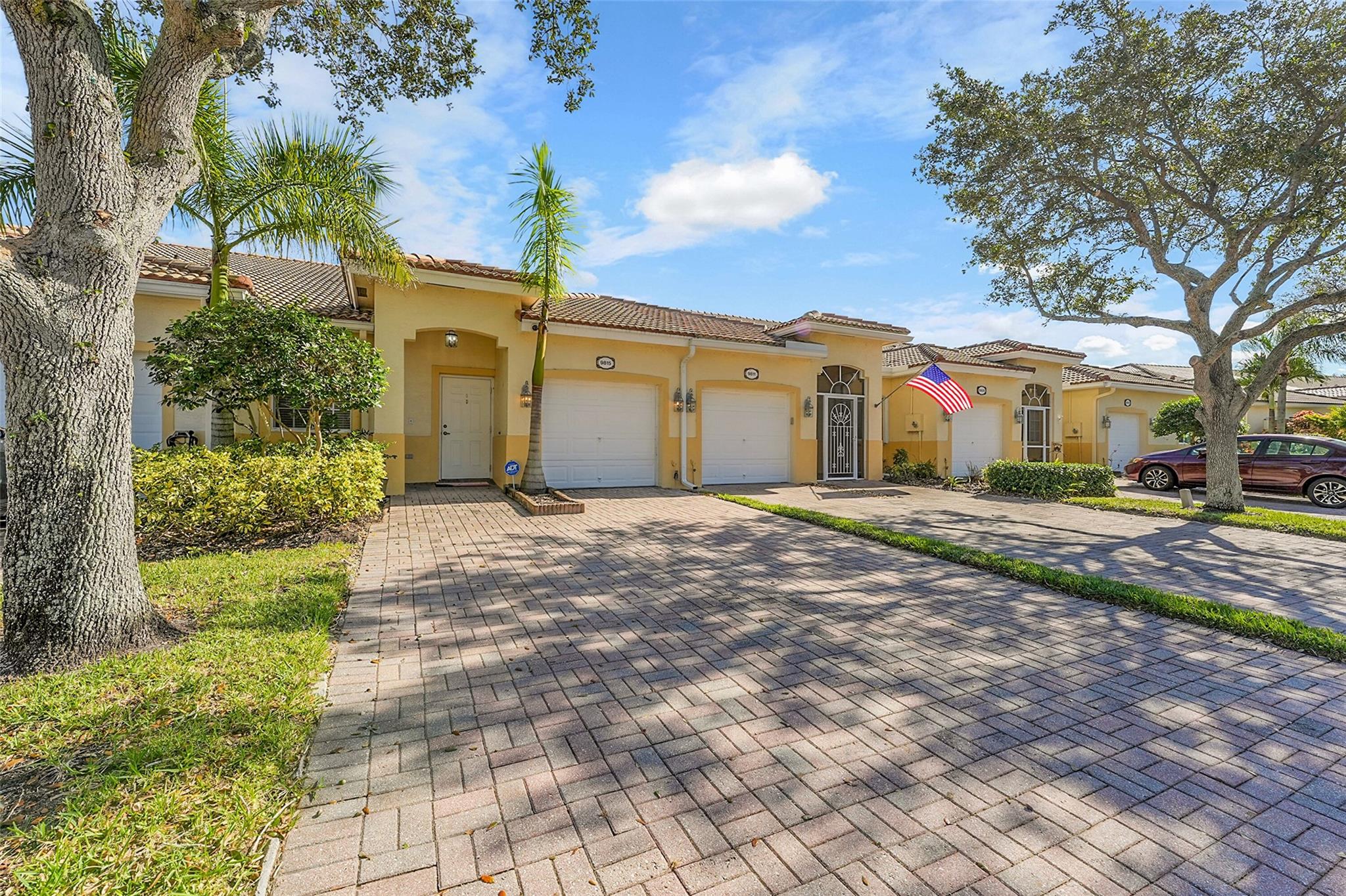 9815 Galleon Dr