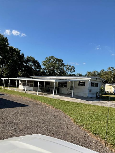 A home in Okeechobee