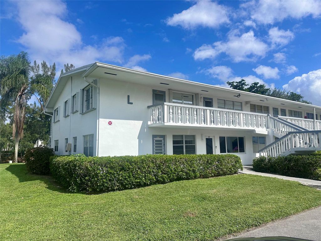 Photo of 378 Durham L #378, Deerfield Beach, FL 33442 (MLS # F10517452)