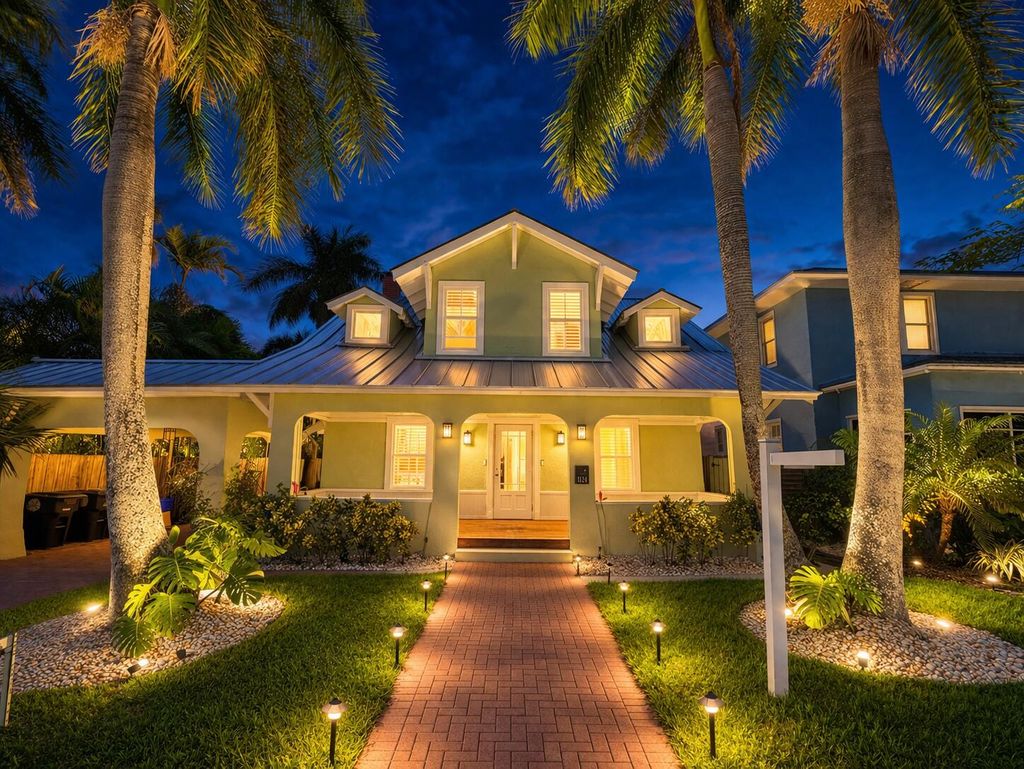 Photo of 1605 Georgia Avenue, West Palm Beach, FL 33401 (MLS # B26012106)