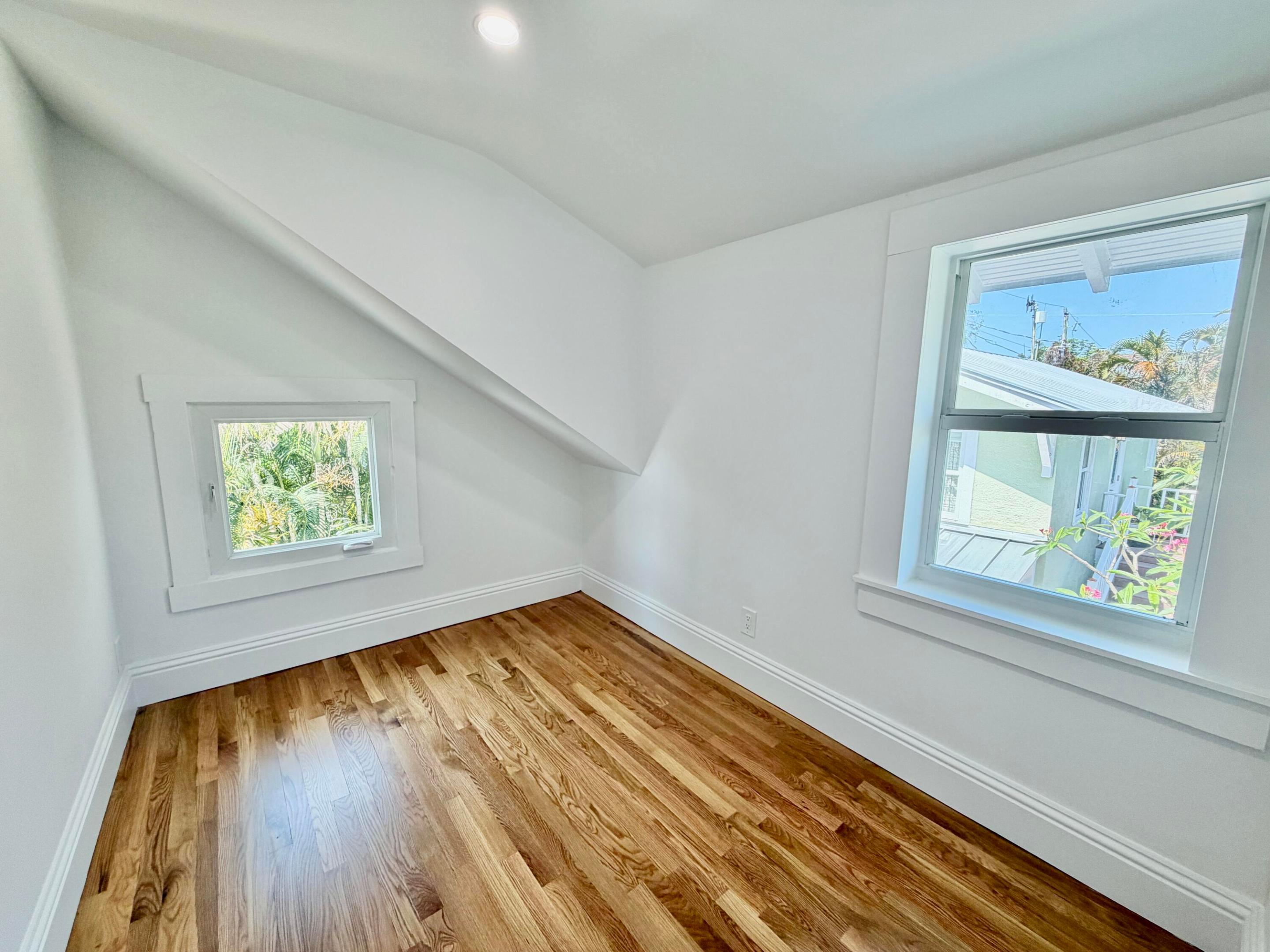 GRANDVIEW HEIGHTS - Residential