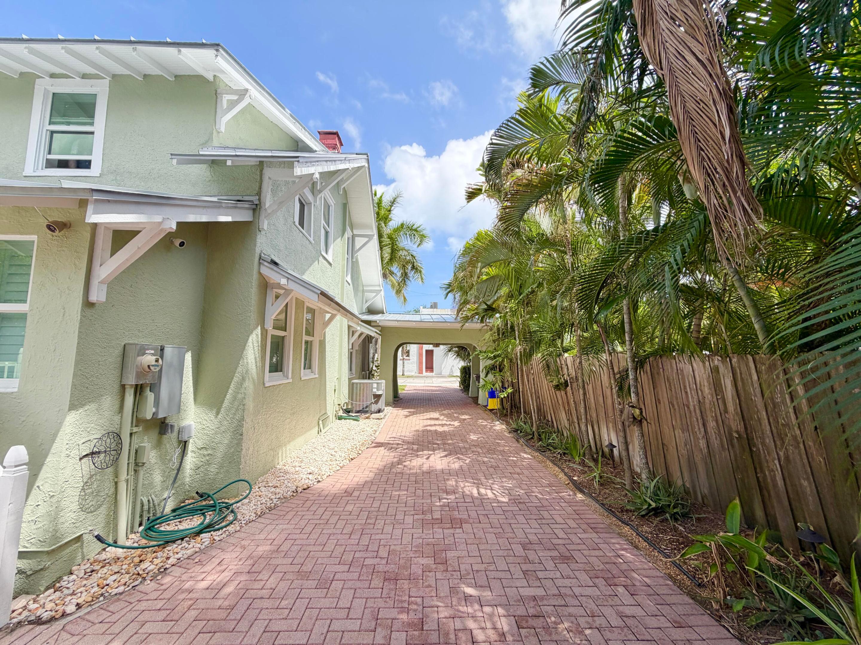 GRANDVIEW HEIGHTS - Residential