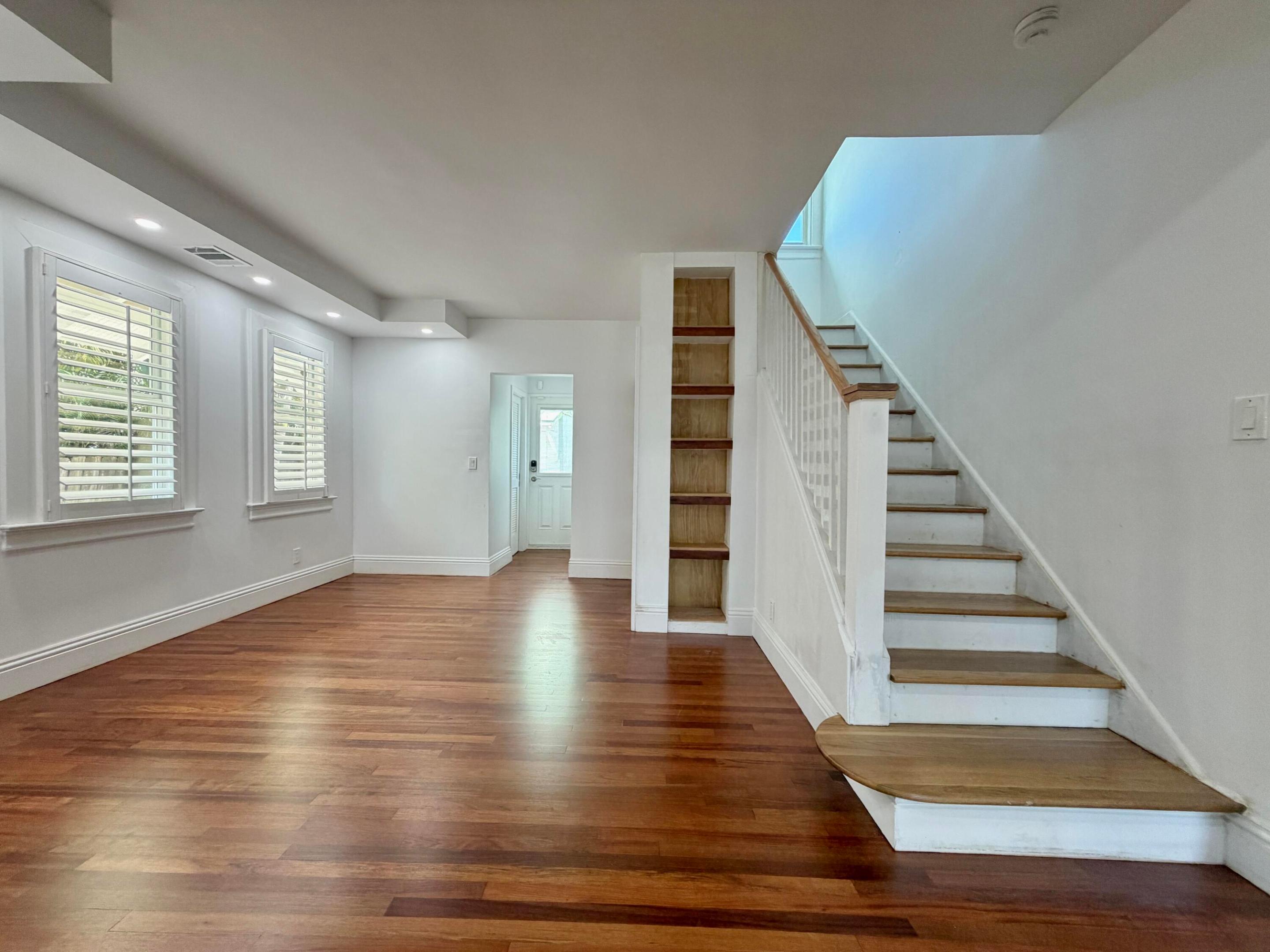 GRANDVIEW HEIGHTS - Residential