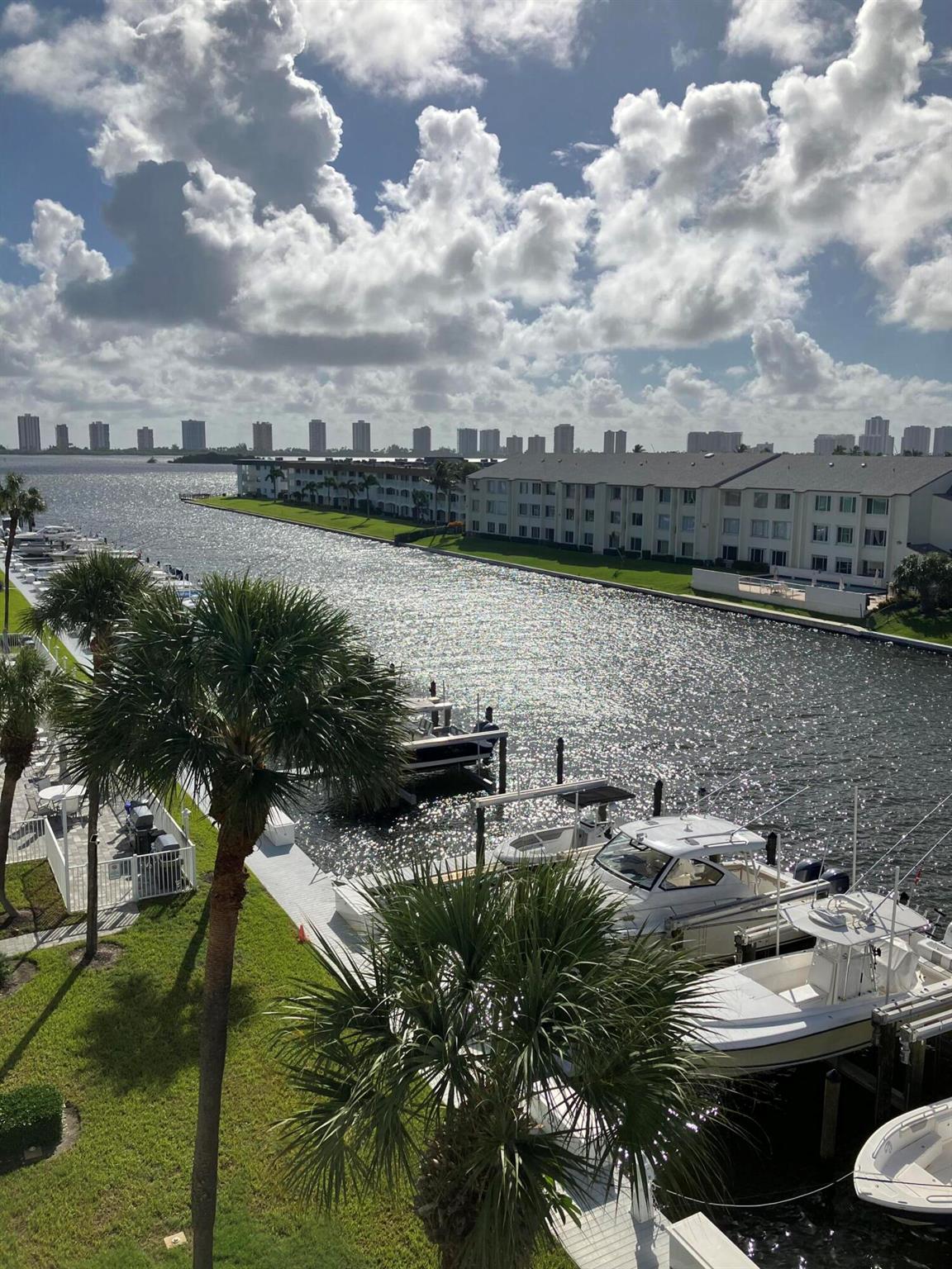 PARADISE VILLAS CONDO - Residential Lease