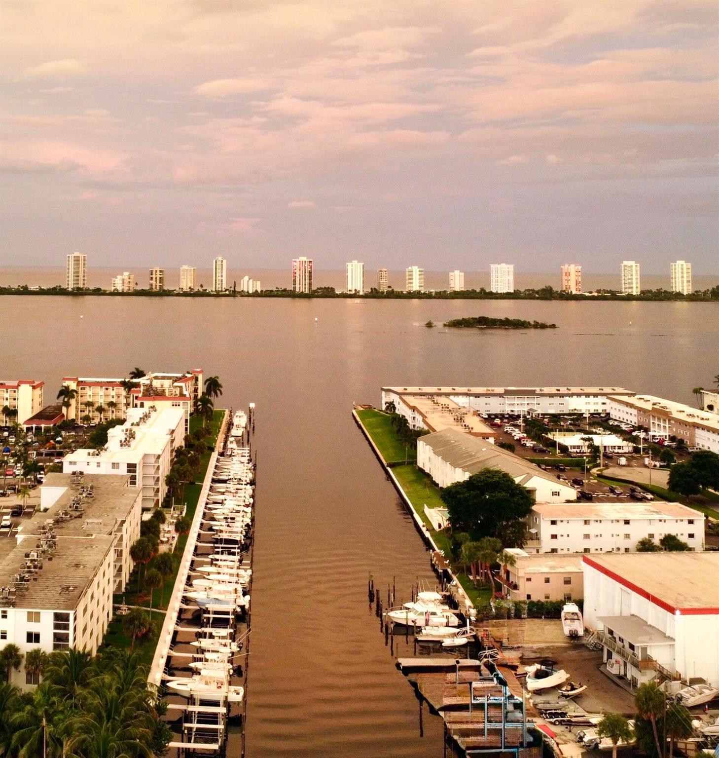 PARADISE VILLAS CONDO - Residential Lease