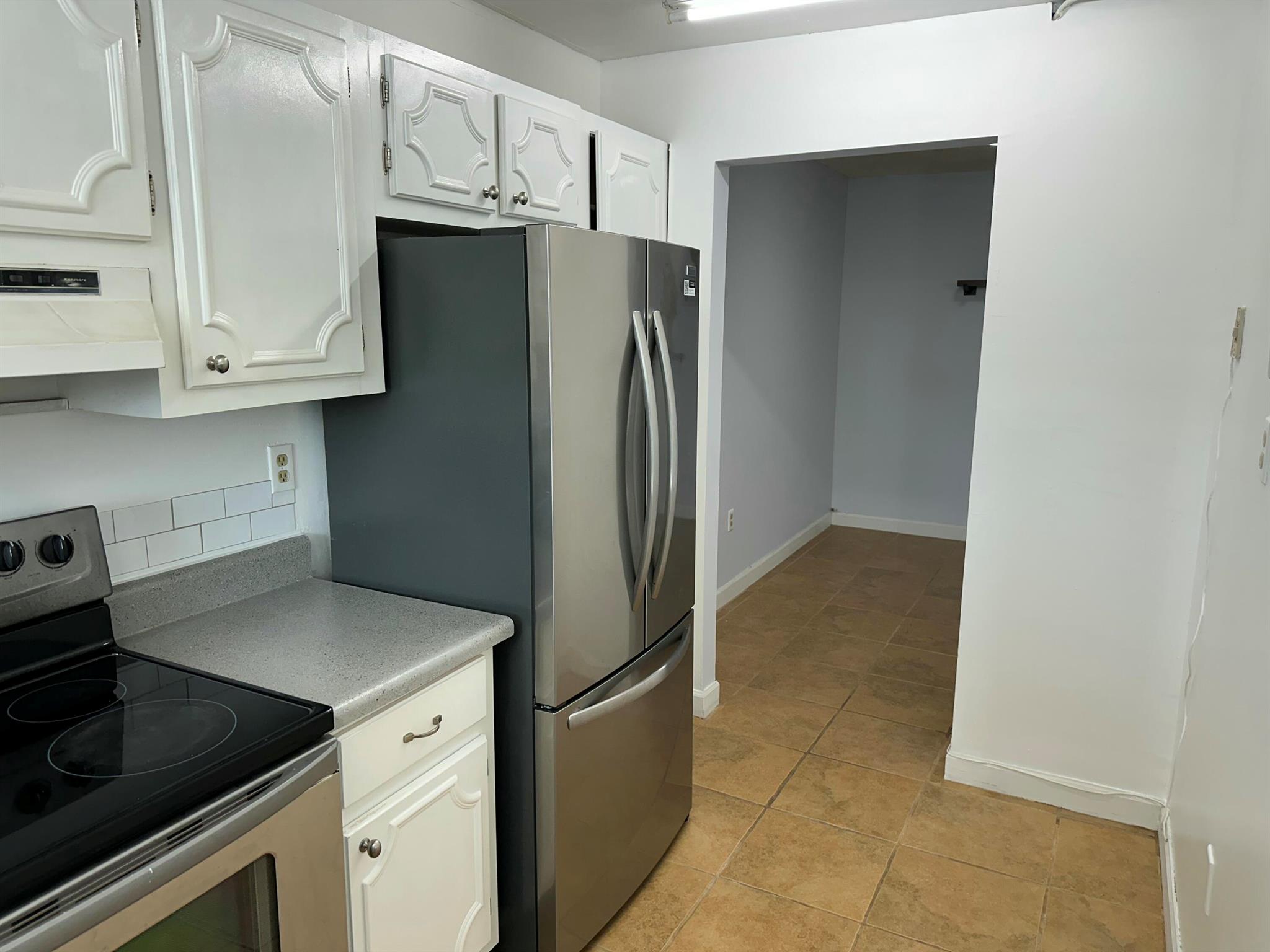 PARADISE VILLAS CONDO - Residential Lease