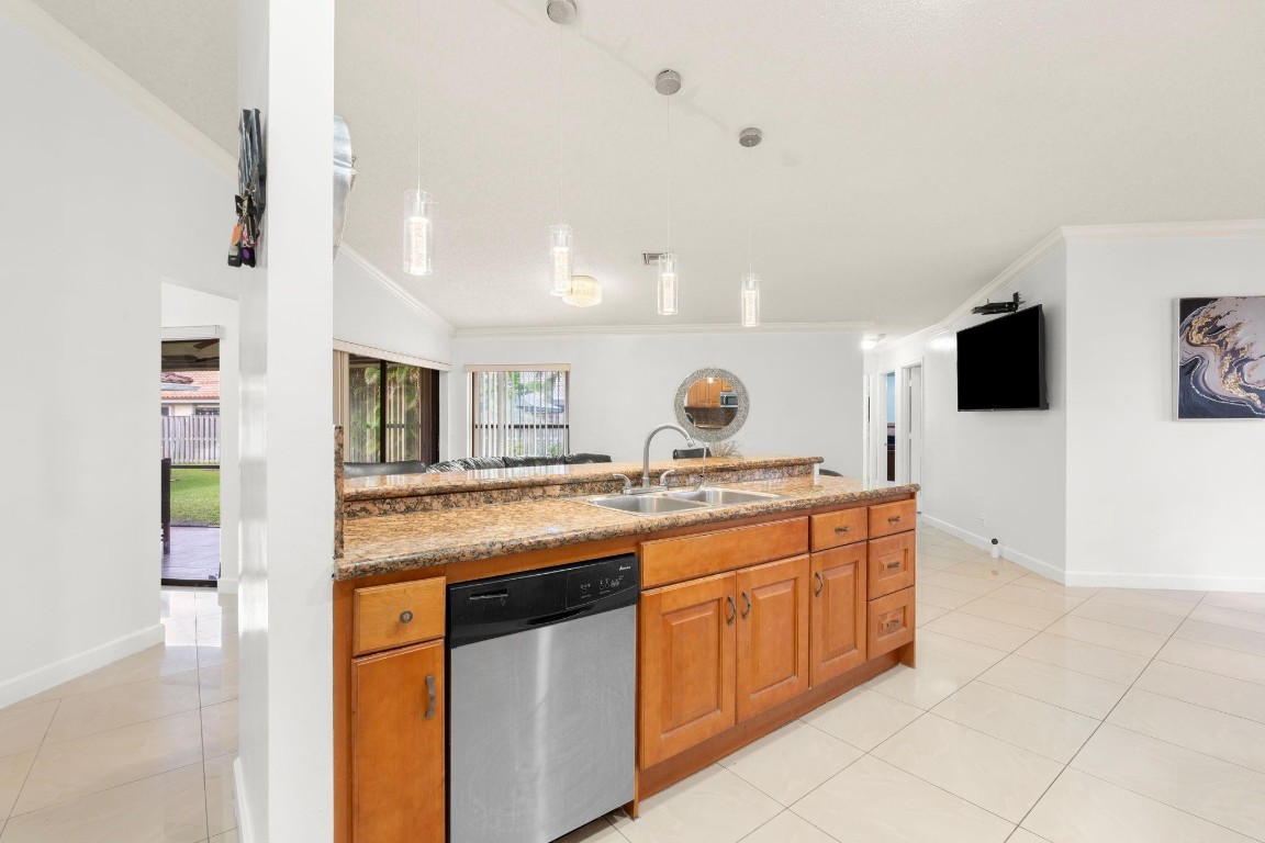 Royal Palm Village 131-35 - Residential