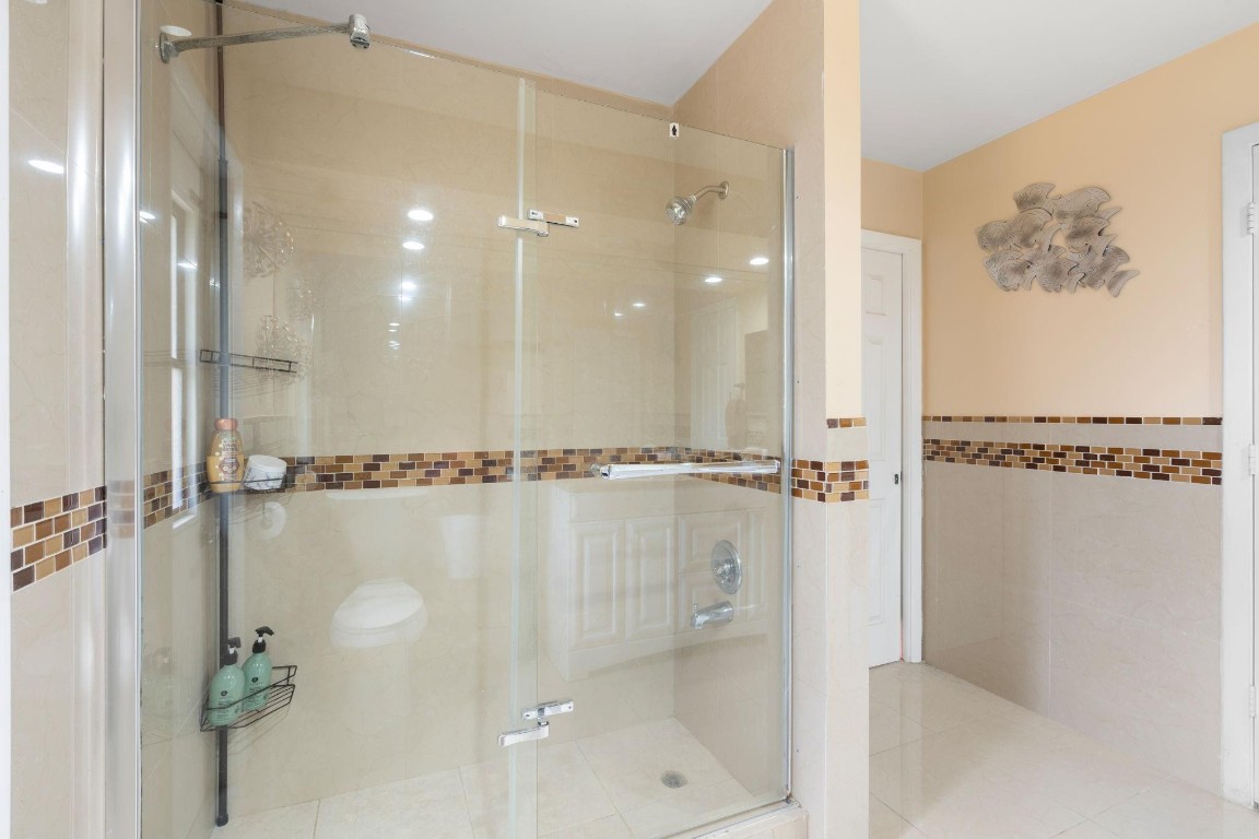 Royal Palm Village 131-35 - Residential