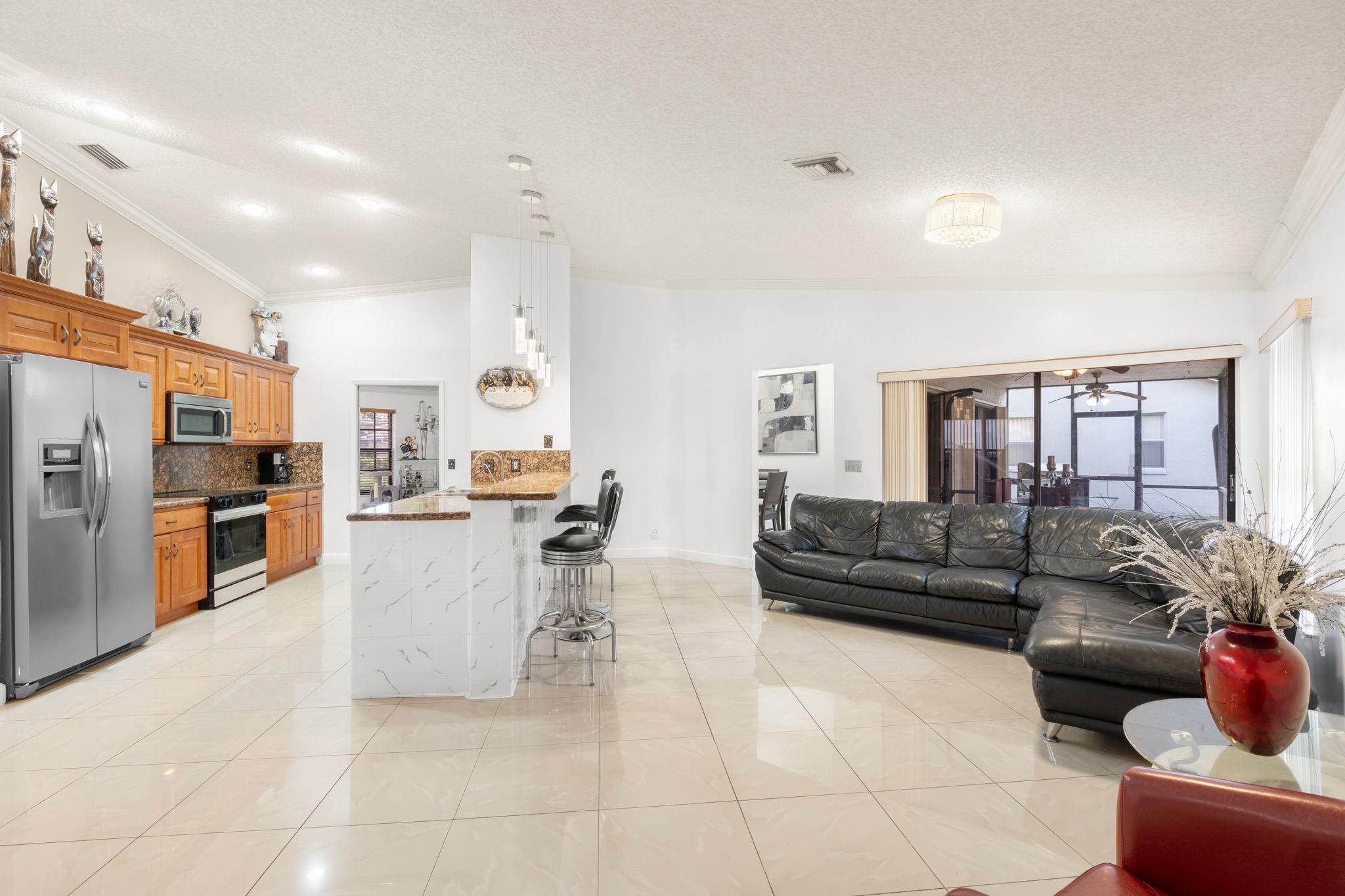 Royal Palm Village 131-35 - Residential