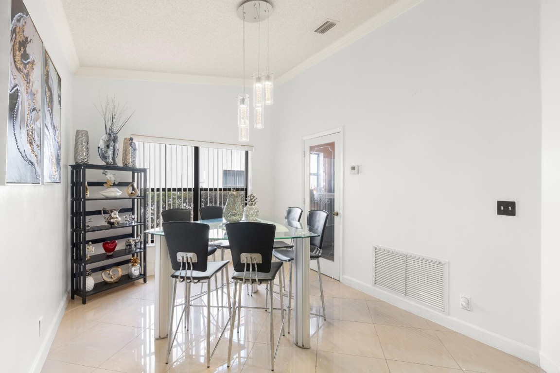 Royal Palm Village 131-35 - Residential