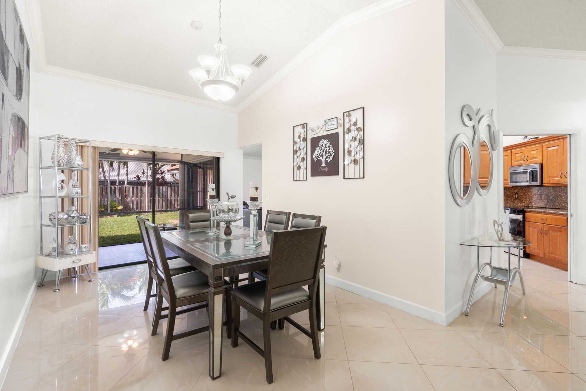 Royal Palm Village 131-35 - Residential