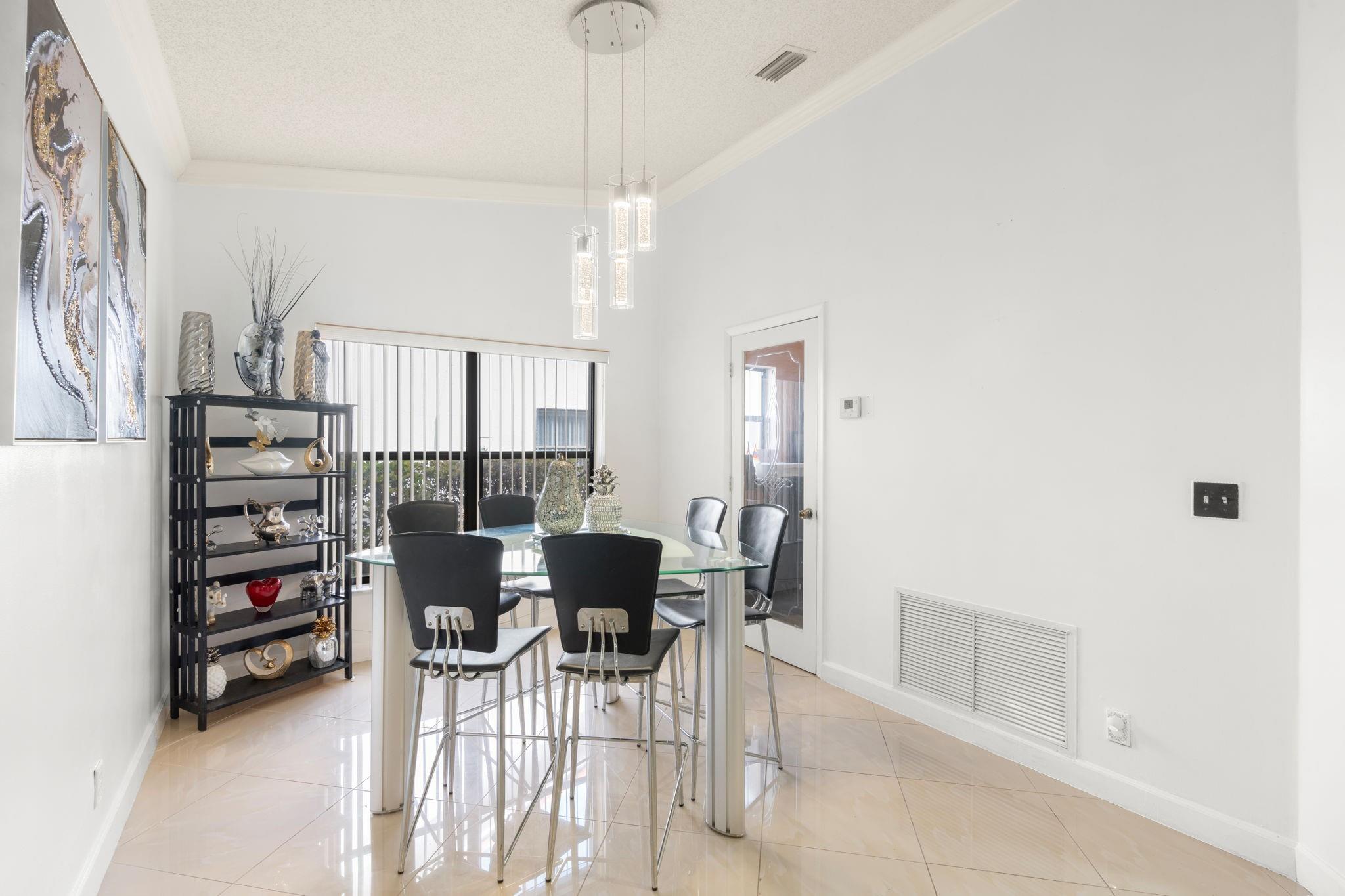 Royal Palm Village 131-35 - Residential