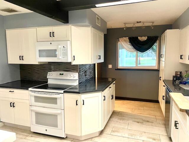 HIDDEN ACRES - Residential Lease