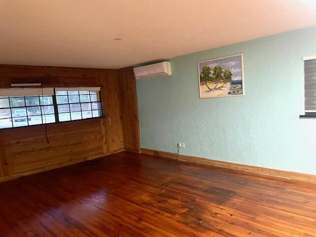 HIDDEN ACRES - Residential Lease