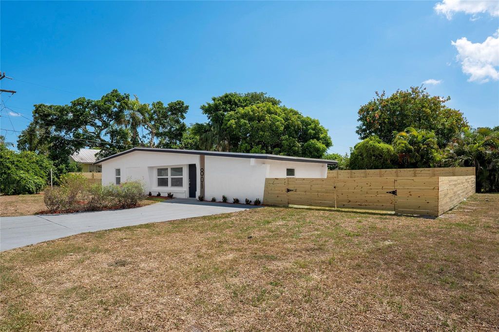 Photo of 801 SE 15th Street, Stuart, FL 34994 (MLS # F10445663)