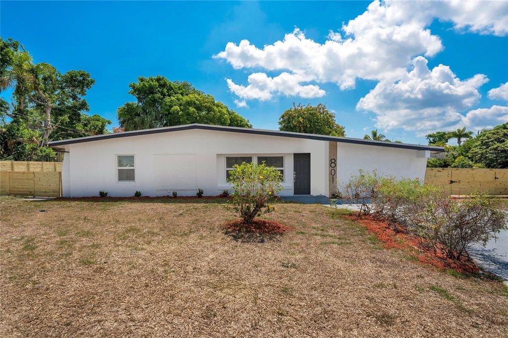 Photo of 801 SE 15th Street, Stuart, FL 34994 (MLS # F10445663)