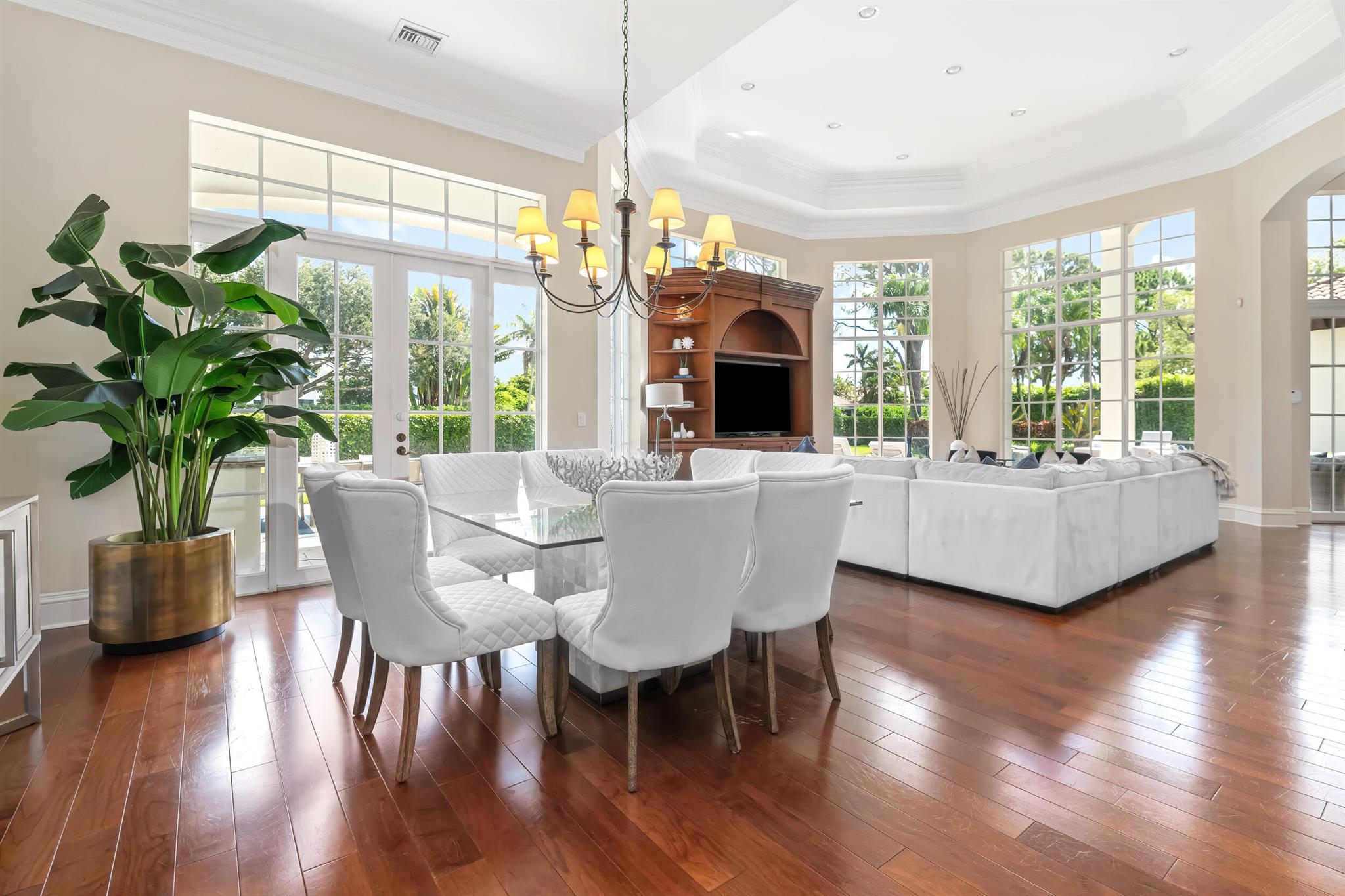 Hamptons - Residential