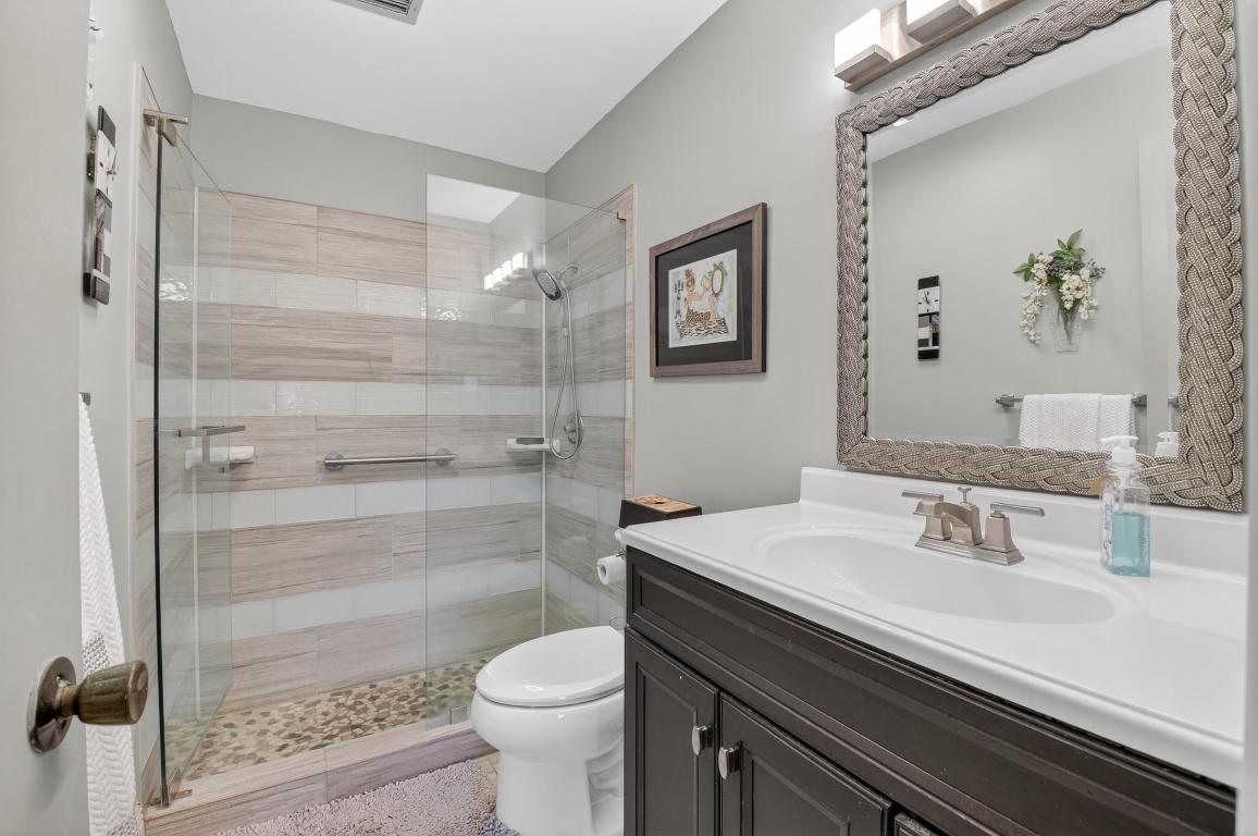 WHISPER WALK/GREENLEAF - Residential