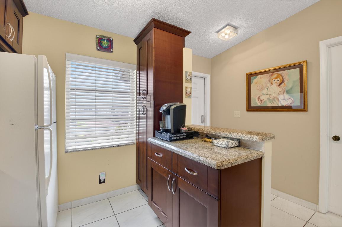 WHISPER WALK/GREENLEAF - Residential