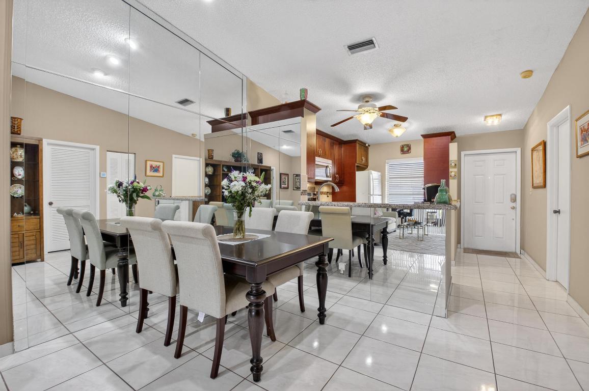 WHISPER WALK/GREENLEAF - Residential