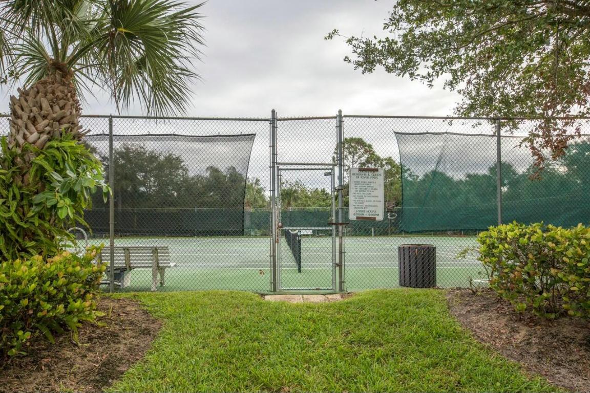 RIVER PINES - Residential