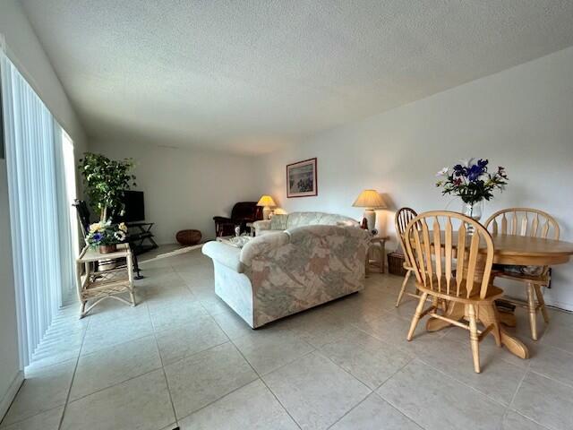 RIVER PINES - Residential