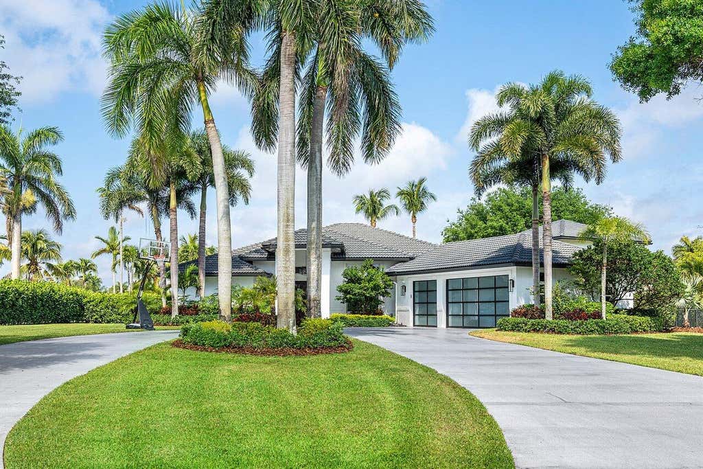 Photo of 8331 Sawpine Road, Delray Beach, FL 33446 (MLS # B26042930)