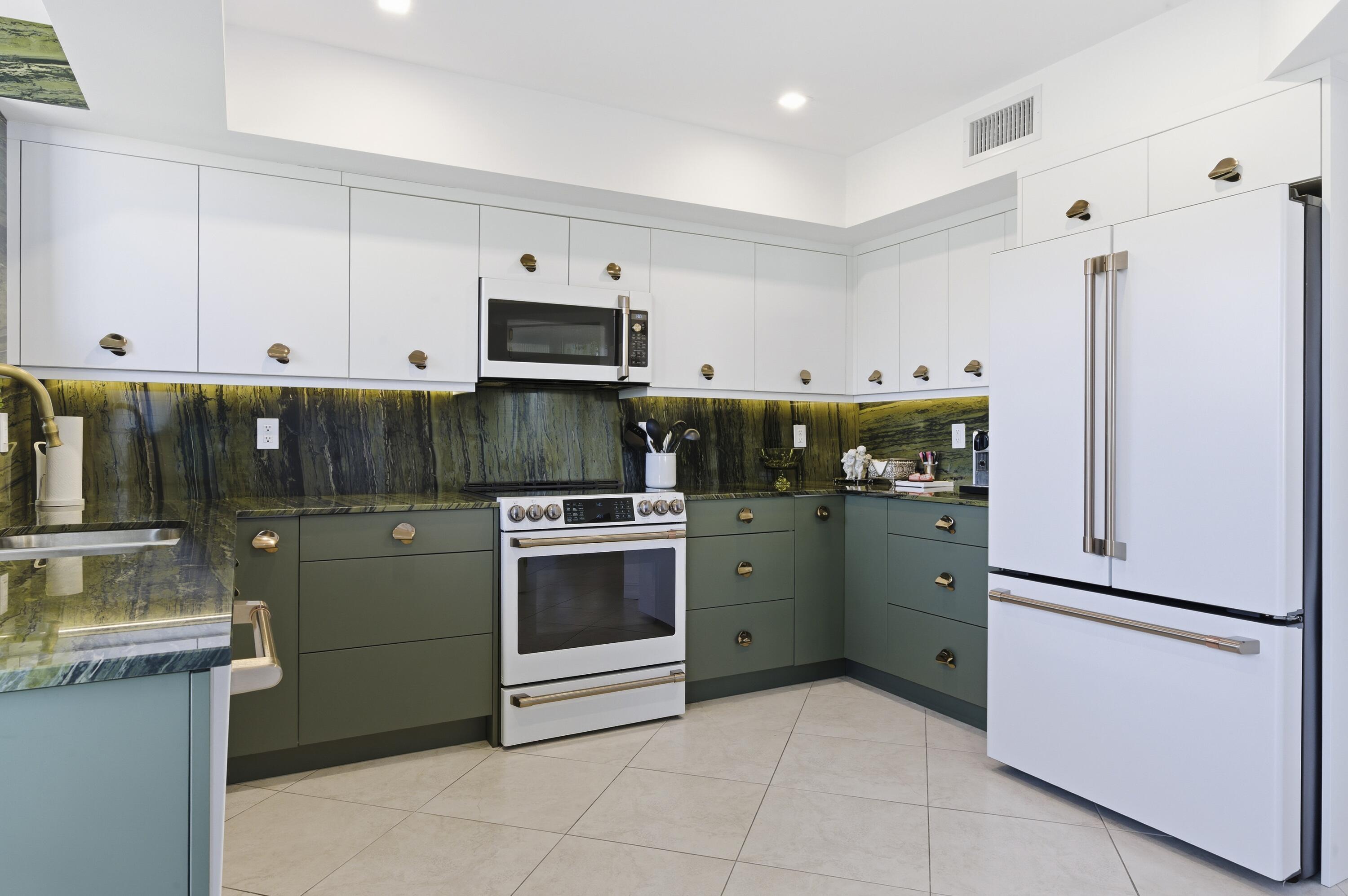 SUTTON PLACE CONDO - Residential