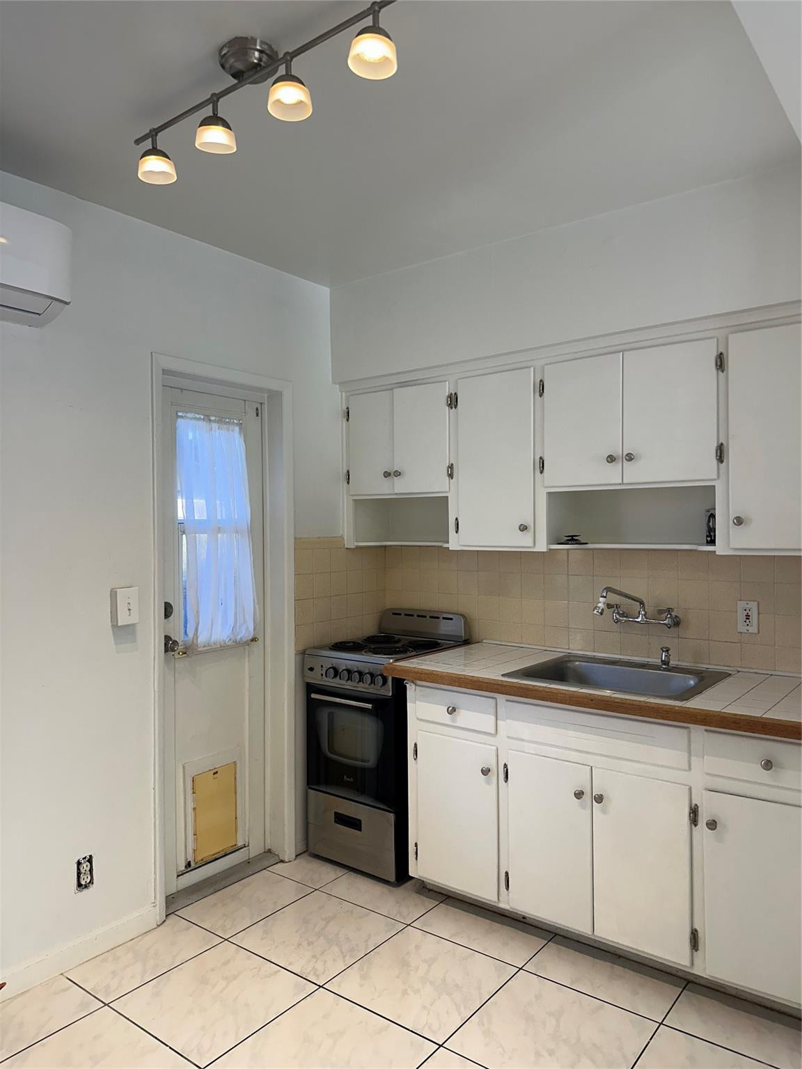 Lake Ridge - Residential Lease