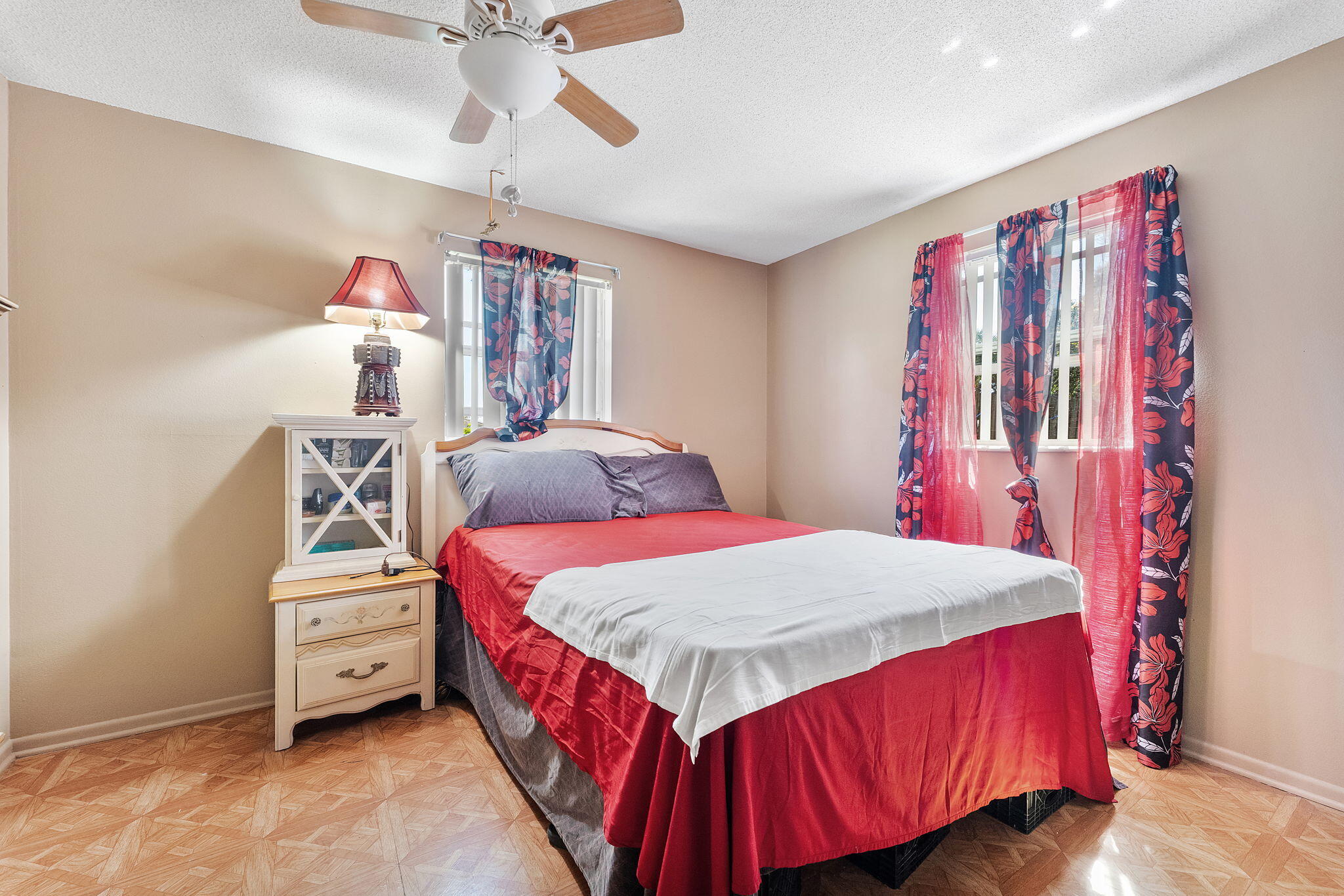 GOLDEN GATE - Residential