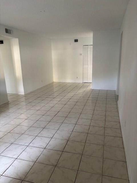 501 Gardens Dr 101