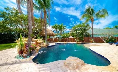 7444 Seabreeze Dr