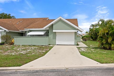 A home in Port St Lucie