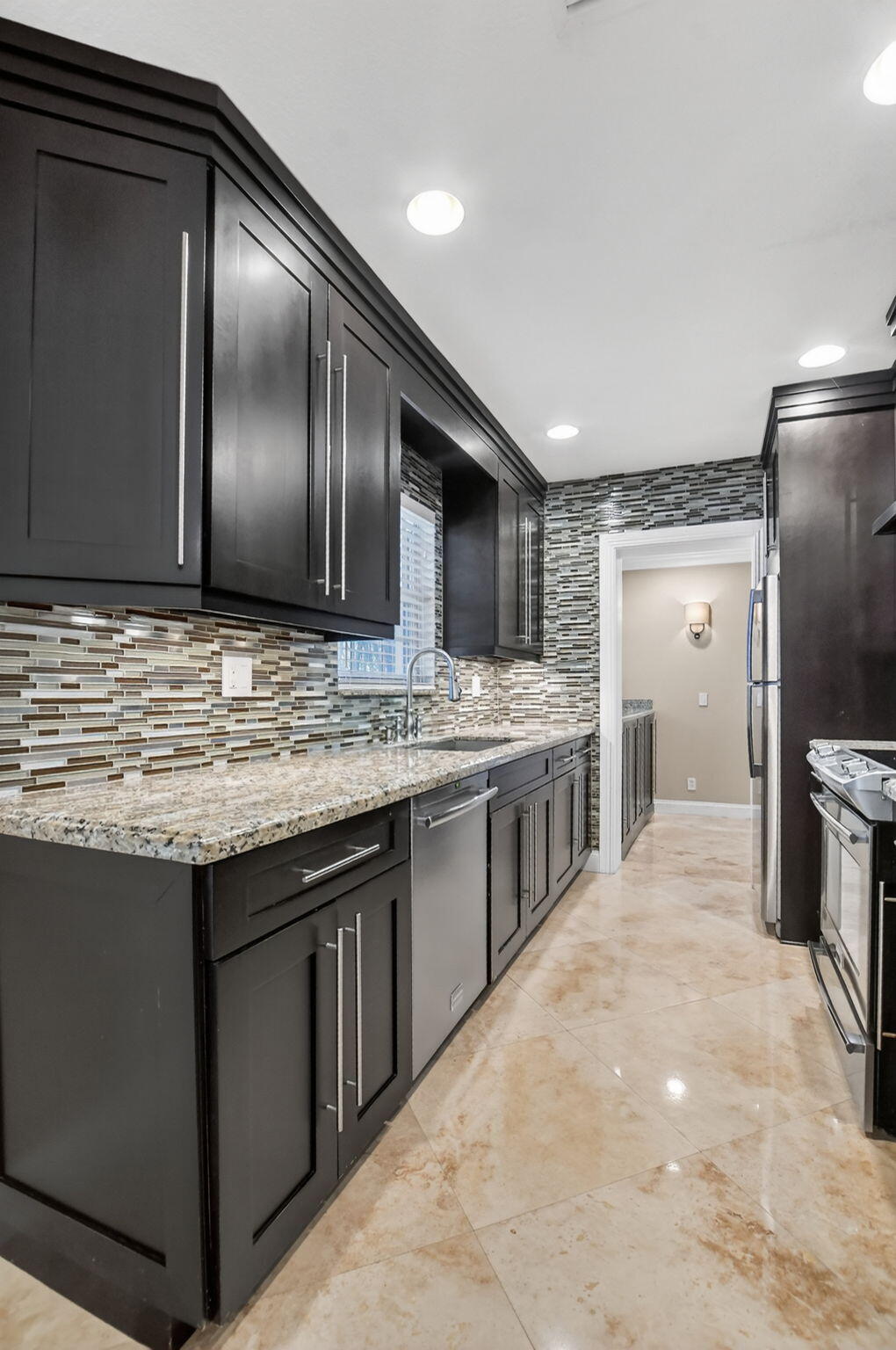 SEVEN SEVENTY EAST CAMINO REAL - Residential