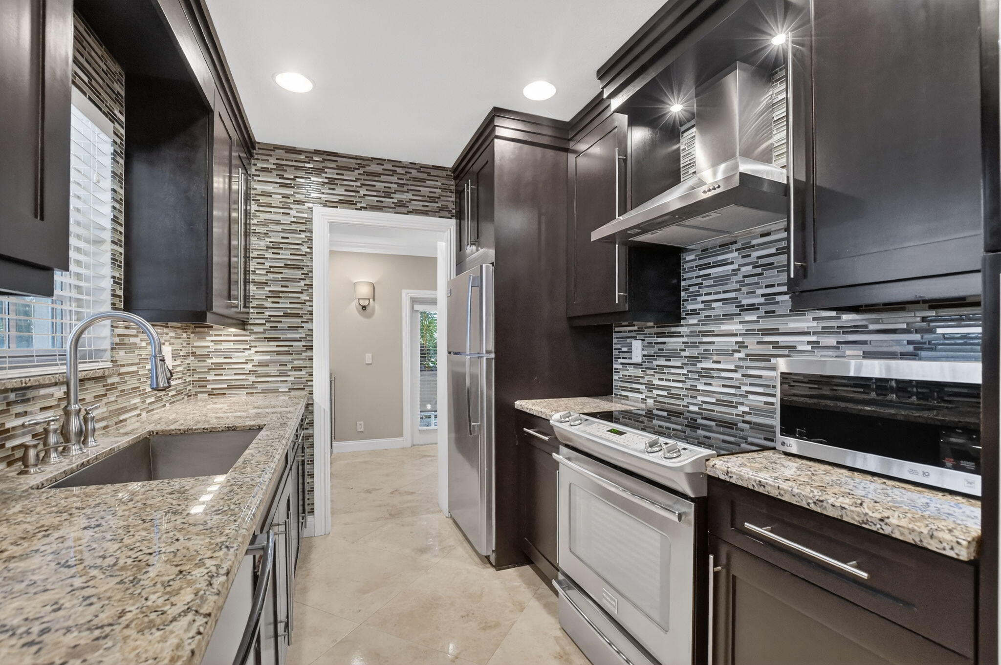 SEVEN SEVENTY EAST CAMINO REAL - Residential