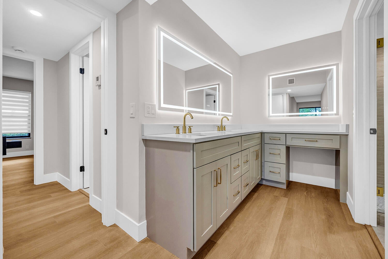 5701 CAMINO DEL SOL 102