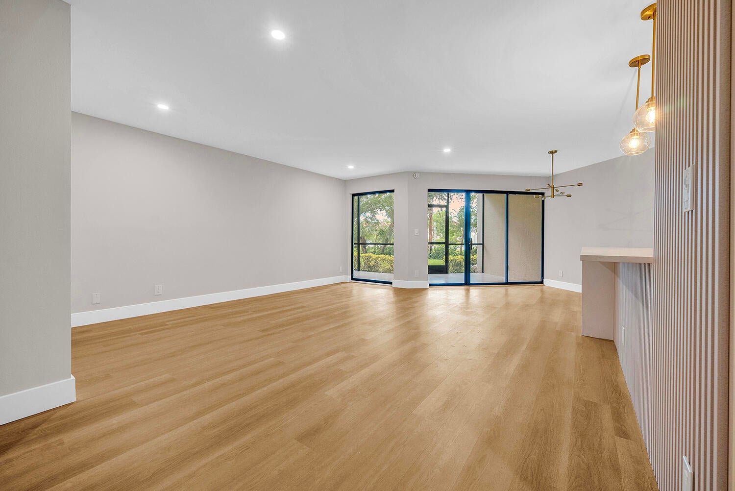 5701 CAMINO DEL SOL 102