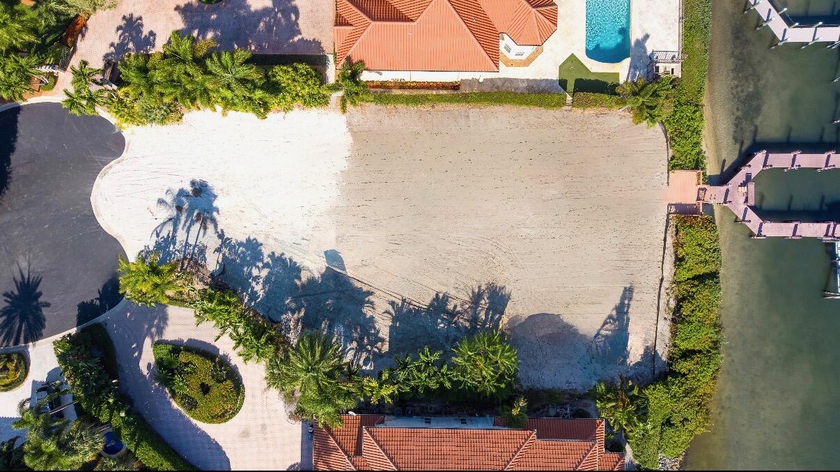 BAY VILLAGE HARBOUR - Residential